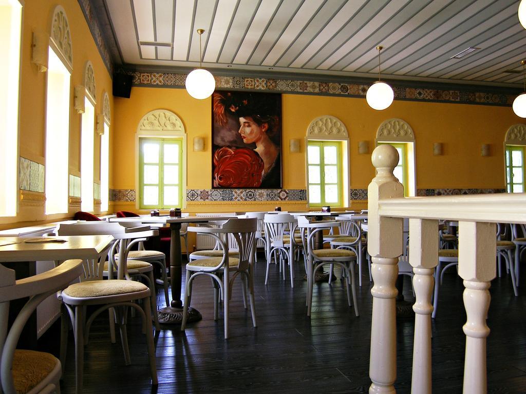 Linouria Hotel Nymfaio Luaran gambar