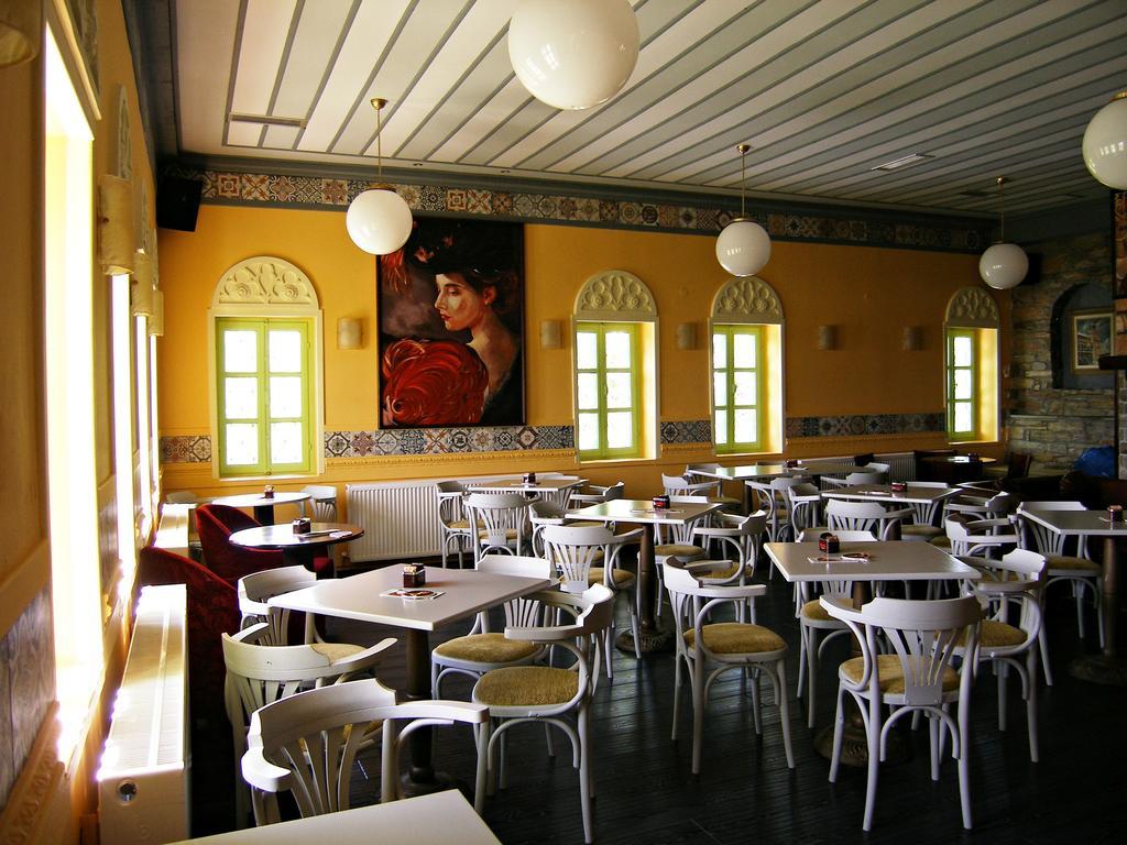 Linouria Hotel Nymfaio Luaran gambar